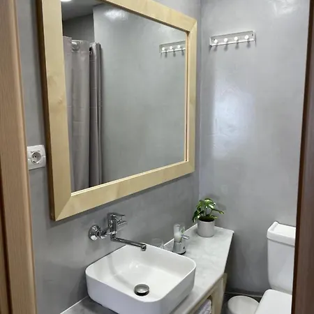 Hotel Thalassa View *